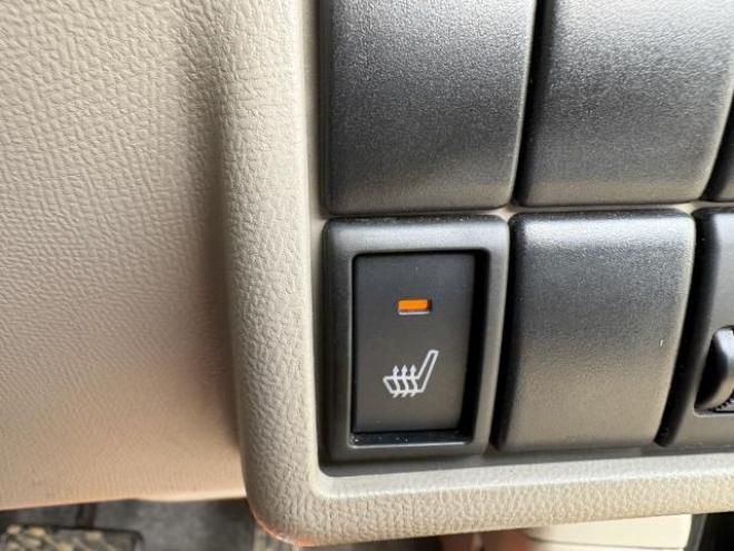 ルークス（店長おすすめコミコミ車）E 4WD 660 5Dr