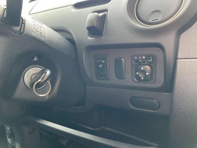 eKスポーツR 4WD　51000キロ/インタークーラーターボ/ナビ・TV/タイミングベルト交換済み/パナソニック・カオスバッテリー搭載/ウインカーミラー/HIDヘッドライト/シートヒーター/キーレス/4速AT/車検整備2年付き/法廷整備/禁煙車 660