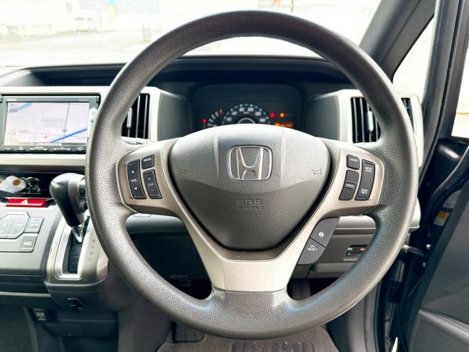 ステップワゴン2.0Gコンフォート セレクション 4WD　ローンが不安な方＜優遇ローン＞寒冷地仕様　両側パワースライドドア　純正ナビ　 4WD