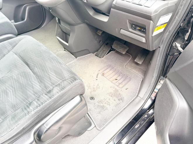 ステップワゴン2.0Gコンフォート セレクション 4WD　ローンが不安な方＜優遇ローン＞寒冷地仕様　両側パワースライドドア　純正ナビ　 4WD