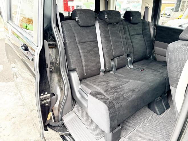 ステップワゴン2.0Gコンフォート セレクション 4WD　ローンが不安な方＜優遇ローン＞寒冷地仕様　両側パワースライドドア　純正ナビ　 4WD