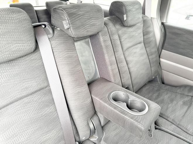 ステップワゴン2.0Gコンフォート セレクション 4WD　ローンが不安な方＜優遇ローン＞寒冷地仕様　両側パワースライドドア　純正ナビ　 4WD