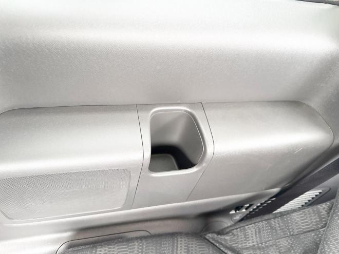 ステップワゴン2.0Gコンフォート セレクション 4WD　ローンが不安な方＜優遇ローン＞寒冷地仕様　両側パワースライドドア　純正ナビ　 4WD