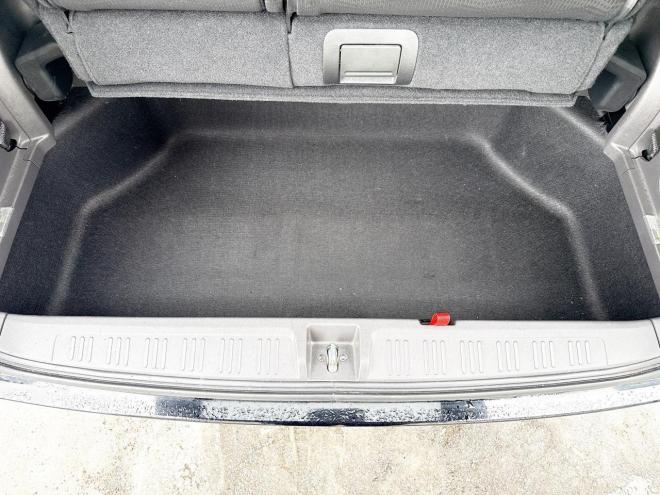 ステップワゴン2.0Gコンフォート セレクション 4WD　ローンが不安な方＜優遇ローン＞寒冷地仕様　両側パワースライドドア　純正ナビ　 4WD