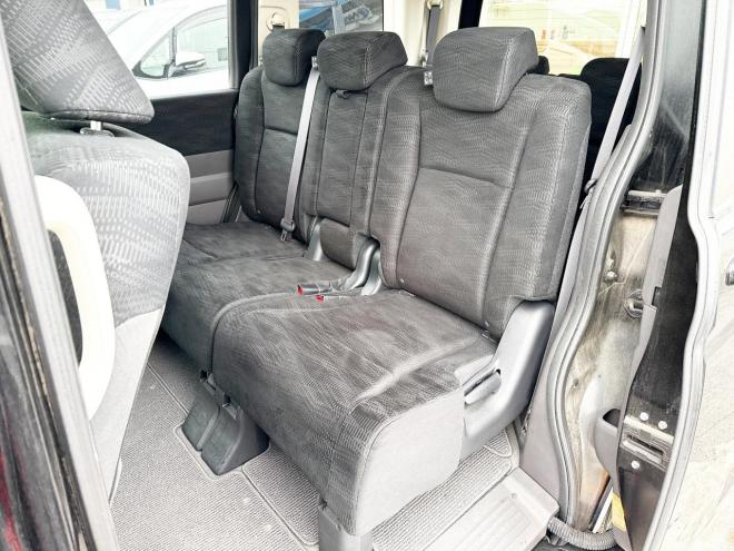 ステップワゴン2.0Gコンフォート セレクション 4WD　ローンが不安な方＜優遇ローン＞寒冷地仕様　両側パワースライドドア　純正ナビ　 4WD