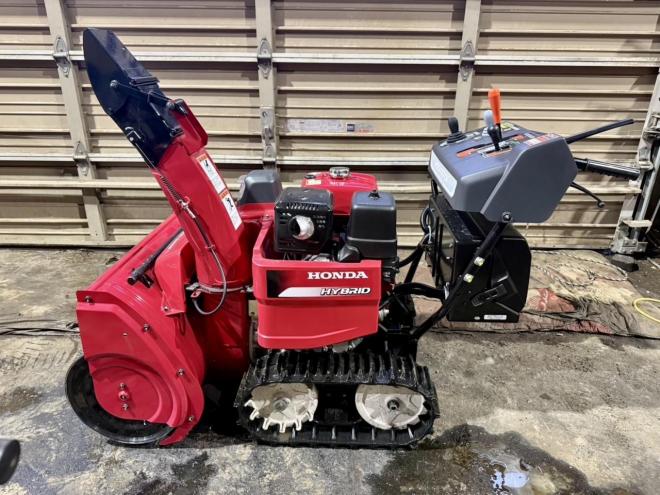 除雪機極上！ホンダ HSS1370i ハイブリッド 13馬力家庭用除雪機 クロスオーガ