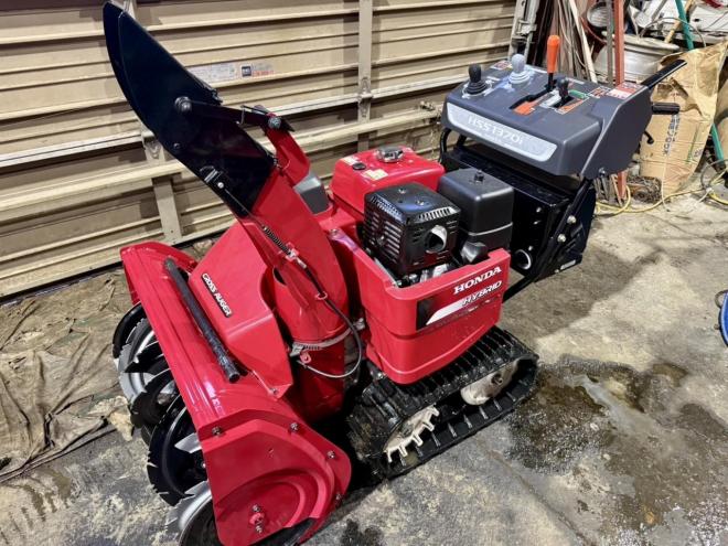 除雪機極上！ホンダ HSS1370i ハイブリッド 13馬力家庭用除雪機 クロスオーガ