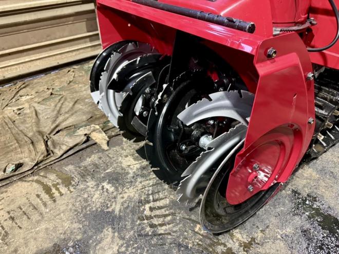 除雪機極上！ホンダ HSS1370i ハイブリッド 13馬力家庭用除雪機 クロスオーガ