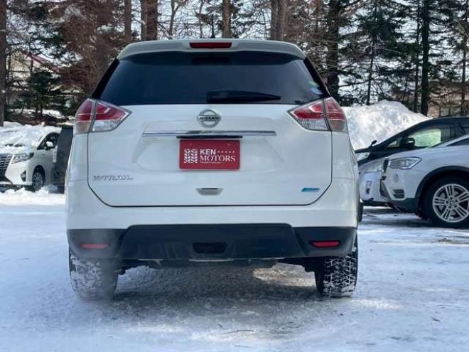 エクストレイル2.0 20S 2列車 4WD　ETC　パワステ　パワーウィンドウ　ABS　アイドリングストップ　エアコン　ナビ　キーレスエントリー　寒冷地仕様 2000