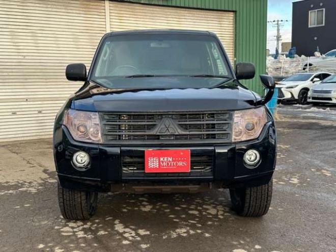 パジェロ3.2 ロング GR ディーゼルターボ 4WD　リフトアップ(ジャオス)　パワステ　パワーウィンドウ　社外ナビ　バックカメラ　純正アルミホイール　ETC　シートヒーター　3列シート　横滑り防止装置　盗難防止装置　ABS　キーレスエントリー 3200