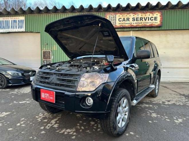 パジェロ3.2 ロング GR ディーゼルターボ 4WD　リフトアップ(ジャオス)　パワステ　パワーウィンドウ　社外ナビ　バックカメラ　純正アルミホイール　ETC　シートヒーター　3列シート　横滑り防止装置　盗難防止装置　ABS　キーレスエントリー 3200