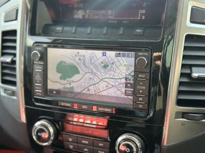 パジェロ3.2 ロング エクシード ディーゼルターボ 4WD　クルーズコントロール　パワステ　パワーウィンドウ　ABS　純正ナビ　バックカメラ　横滑り防止装置　盗難防止装置　純正アルミホイール 3200