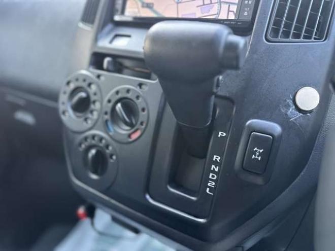 タウンエースバン1.5 DX 4WD　寒冷地仕様　パワーウィンドウ　パワステ　エアコン　ABS　ナビ　ETC 1500