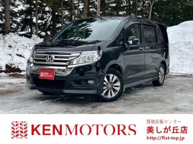 ステップワゴン2.0 スパーダ Z クールスピリット 4WD　純正地デジナビ　エンジンスターター　クルーズコントロール　フリップダウン　ABS　パワステ　パワーウィンドウ　キーレスエントリー　スマートキー　3列シート　両側電動スライドドア　社外アルミ 2000