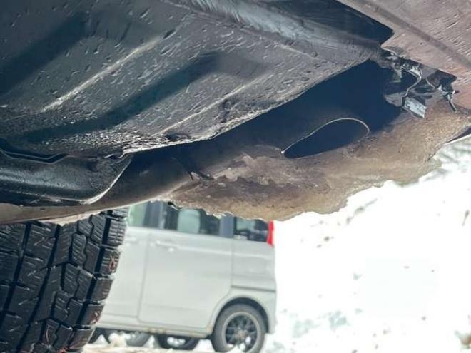 ステップワゴン2.0 スパーダ Z クールスピリット 4WD　純正地デジナビ　エンジンスターター　クルーズコントロール　フリップダウン　ABS　パワステ　パワーウィンドウ　キーレスエントリー　スマートキー　3列シート　両側電動スライドドア　社外アルミ 2000