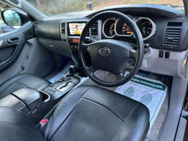 ハイラックスサーフ2.7 SSR-X 4WD　社外地デジナビ　バックカメラ　ウーハー　ドライブレコーダー　ルーフキャリア　ETC　オールテレーンタイヤ　リフトアップ　サンルーフ　社外アルミホイール　ABS　パワーウィンドウ　パワステ　社外グリル 2700