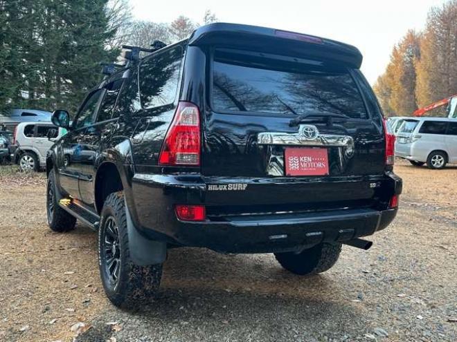 ハイラックスサーフ2.7 SSR-X 4WD　社外地デジナビ　バックカメラ　ウーハー　ドライブレコーダー　ルーフキャリア　ETC　オールテレーンタイヤ　リフトアップ　サンルーフ　社外アルミホイール　ABS　パワーウィンドウ　パワステ　社外グリル 2700