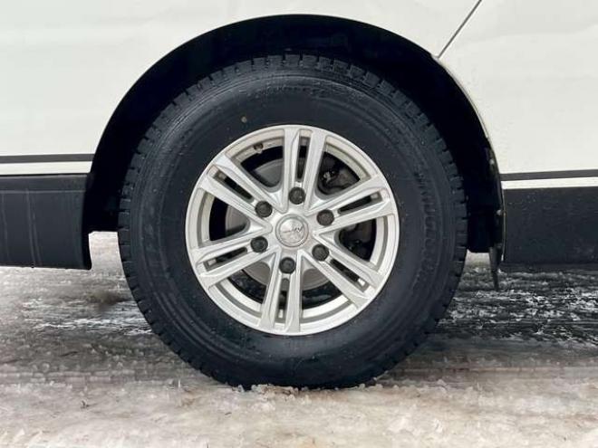 キャラバンNV350 2.5 プレミアムGX ロングボディ ディーゼルターボ 4WD　エンジンスターター　社外11インチナビ　バックカメラ　ETC　ワンオーナー　左側電動スライドドア　社外アルミ　パワーウィンドウ　パワステ　後席モニター　ABS　キーレスエントリー　衝突被害軽減ブレーキ 2500