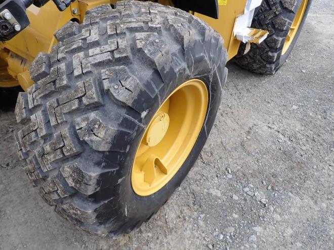 ホイールローダ902C2  スノータイヤ