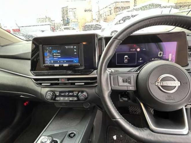 ノート1.2 S FOUR 4WD　ブレーキサポート　車線逸脱警報　バックモニター　コーナーセンサー　フロントモニター　サイドモニター 1200