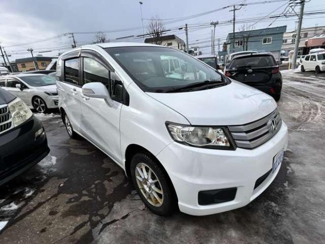 フリードスパイク1.5 G ジャストセレクション 4WD　 1500