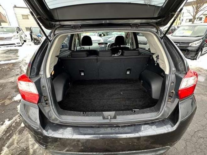 インプレッサスポーツ 1.6 i-L 4WD　SDナビ　Bluetooth　横滑り防止装置　アイドリングストップ　ETC　純正アルミホイール夏　　地デジ 1600