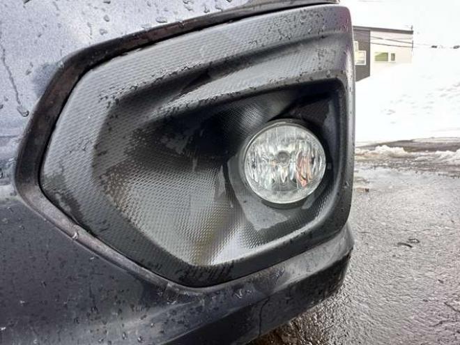 インプレッサスポーツ 1.6 i-L 4WD　SDナビ　Bluetooth　横滑り防止装置　アイドリングストップ　ETC　純正アルミホイール夏　　地デジ 1600