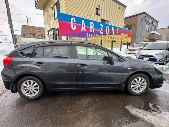 インプレッサスポーツ 1.6 i-L 4WD　SDナビ　Bluetooth　横滑り防止装置　アイドリングストップ　ETC　純正アルミホイール夏　　地デジ 1600