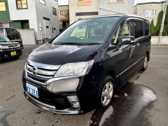 セレナ2.0 ハイウェイスター Vセレクション 4WD　ナビフルセグTV　フリップダウンモニター 2000