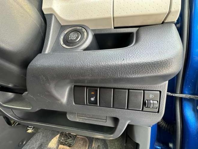 モコX FOUR 4WD　プッシュスタート　シートヒーター　社外CDオーディオ　社外アルミホイール冬　スチールホイール夏　インテリキー 660