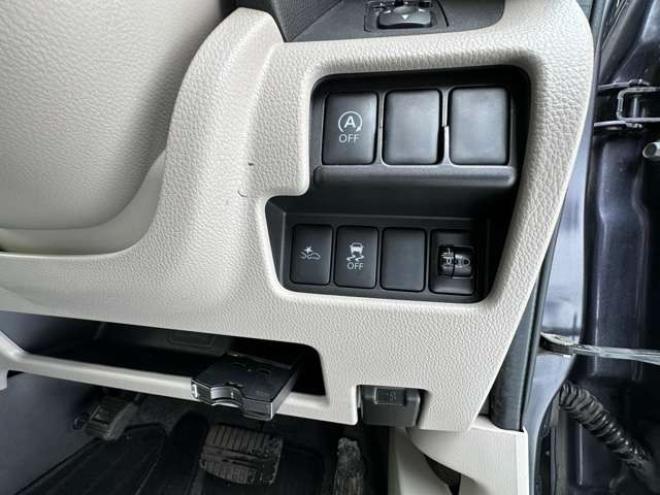 デイズルークスS 4WD　シートシーター　アイドリングストップ　横滑り防止装置　衝突軽減軽減ブレーキ　ETC　スチールホイール冬 660