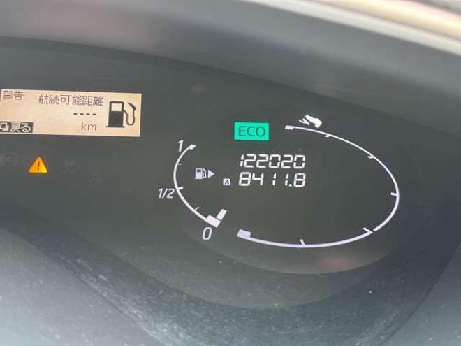 セレナ2.0 ハイウェイスター 4WD　左側パワースライドドア　Bluetooth 2000