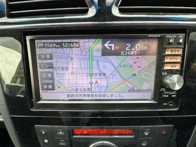 セレナ2.0 ハイウェイスター 4WD　左側パワースライドドア　Bluetooth 2000