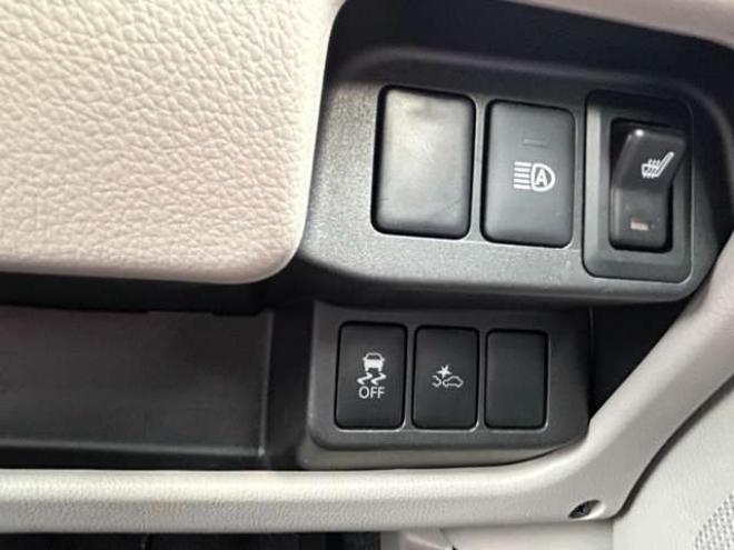 eKワゴンG セーフティ パッケージ 助手席ムービングシート仕様車 4WD　エマージェンシーブレーキ　アラウンドビューモニター　ナビフルセグTVバックモニター 660