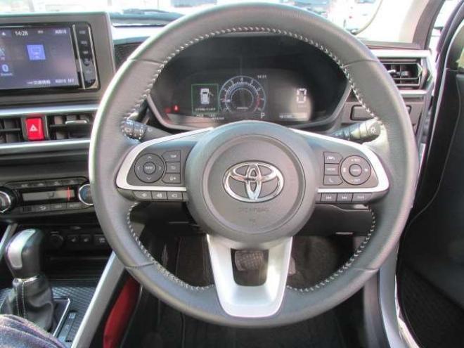 ライズ1.0 Z 4WD　プリクラッシュセーフティー/アイドリングストップ/純正エンジンスターター/純正ナビ/フルセグTV/アラウンドビュー/シートヒーター/ETC 1000