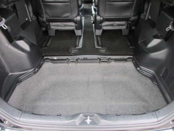 ヴォクシー2.0 X 4WD　トヨタセーフティセンス/LEDヘッドライト/両側パワースライドドア/ETC/社外ナビ/フルセグTV/バックカメラ/スマートキー一体式エンジンスターター 2000