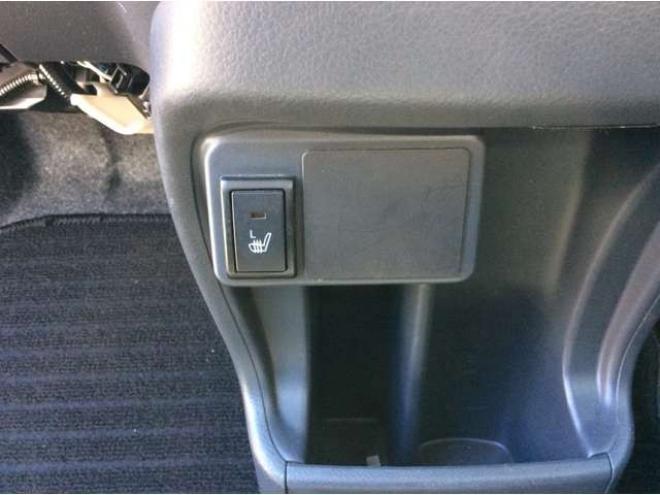 ワゴンRFX 4WD　キーレス　オートエアコン　シートヒーター　ミラーヒーター　アイドリングストップ　助手席シートアンダーボックス　電動格納ミラー　ETC　純正オーディオプレーヤー　CD　FM/AM　AUX 660