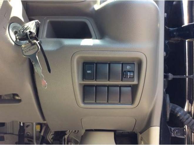 エブリィジョイン ハイルーフ 5AGS車 4WD　パートタイム4WD　キーレス　リアヒーター　フルセグTV　7インチメモリナビ　ベッドキッド　電動格納ミラー　社外タコメーター　CD/DVD　AUX　Bluetooth　アルミホイール 660