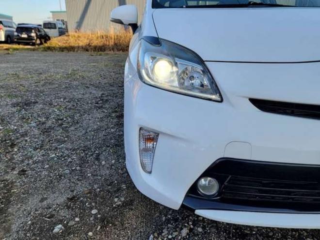 プリウス1.8 S　下廻り防錆塗装済 コムテック製ドラレコ  ケンウッド製社外ナビ フルセグ Bluetooth バックカメラ ETC フロント&テールエアロ プッシュスタート スマートキー 社外アルミ 2WD 1800