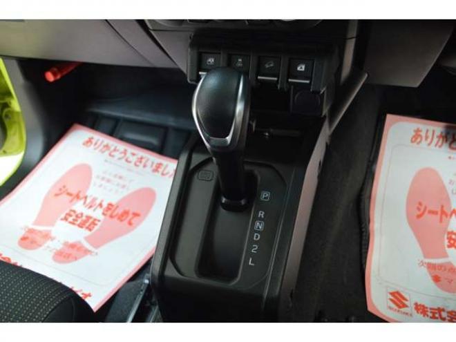 ジムニーXC 4WD　ワンオーナー車4WDターボセーフティサポート搭載アイドリングストップ横滑り防止装置7インチディスプレイモニターETCハイビームアシストLEDライトクルーズコントロール 660