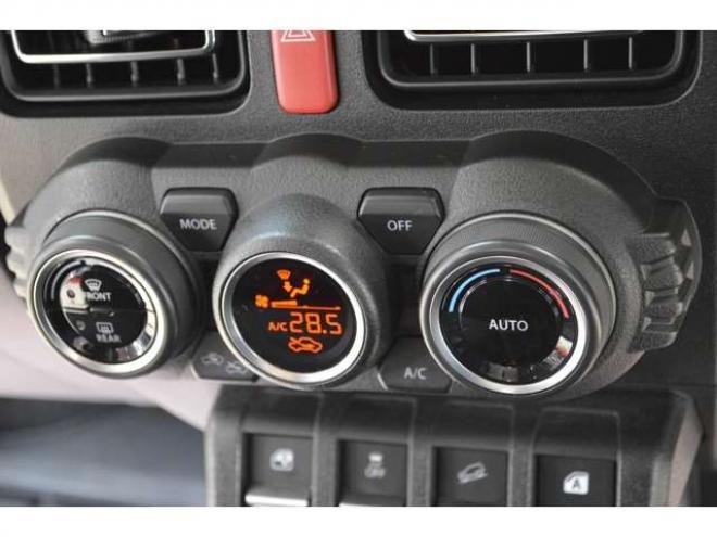 ジムニーXC 4WD　ワンオーナー車4WDターボセーフティサポート搭載アイドリングストップ横滑り防止装置7インチディスプレイモニターETCハイビームアシストLEDライトクルーズコントロール 660