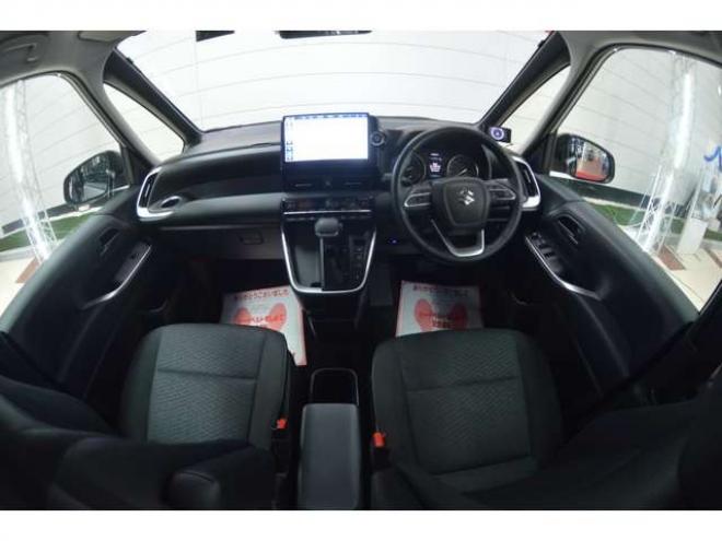 ランディ2.0 G 4WD　ワンオーナー車8人乗り4WDセーフティサポート搭載プリクラッシュセーフティ両側オートスライドドア9インチナビTVバックカメラETCレーダークルーズコントロールLEDドラレコシートヒーター 2000