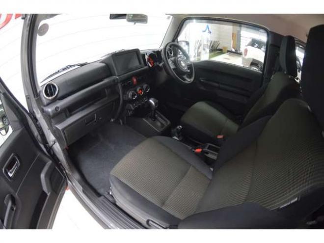 ジムニーシエラ1.5 JC 4WD　ワンオーナー車4WDセーフティサポート搭載アイドリングストップハイビームアシストLEDライト後退時ブレーキサポートETCクルーズコントロール横滑り防止装置ヒルホールドコントロール 1500