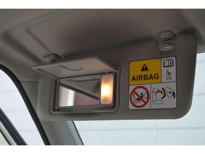 ラパンX 4WD　ワンオーナー車4WDセーフティサポート搭載アイドリングストップ横滑り防止装置デュアルセンサーブレーキサポート後退時ブレーキサポートハイビームアシストLEDライト 660