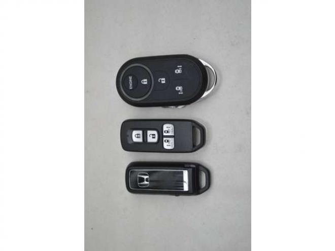 N-BOXカスタム 660 L 4WD　ワンオーナー車4WDホンダセンシング両側オートスライドドア純正ギャザーズナビTVバックカメラETCハイビームアシストLEDライトアダプティブクルーズコントロールドライブレコーダーシートヒーター 660