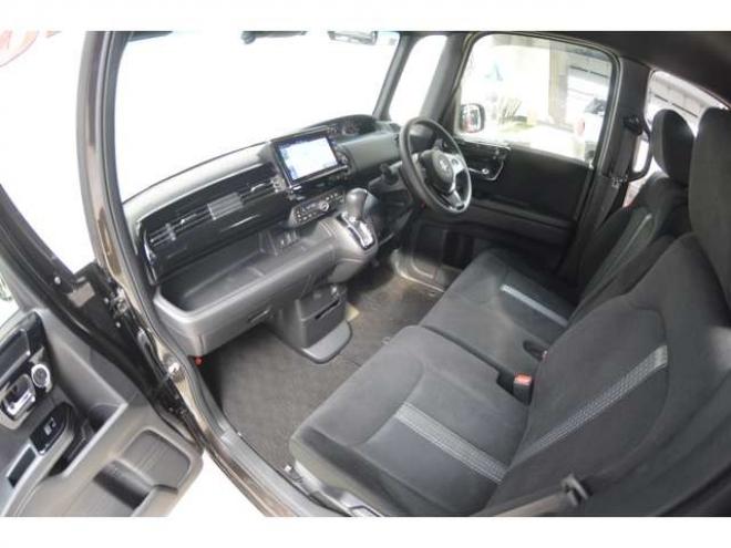 N-BOXカスタム 660 L 4WD　ワンオーナー車4WDホンダセンシング両側オートスライドドア純正ギャザーズナビTVバックカメラETCハイビームアシストLEDライトアダプティブクルーズコントロールドライブレコーダーシートヒーター 660