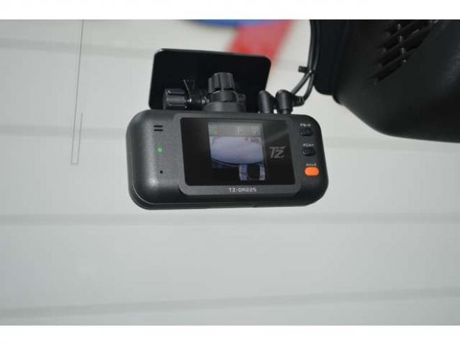 エブリィワゴン PZターボスペシャル 4WD　ワンオーナー車4WDターボセーフティサポート搭載アイドリングストップ横滑り防止装置8インチナビTVバックカメラ両側オートスライドドアオートステップリアパーキングセンサーハイビームアシストLED 660