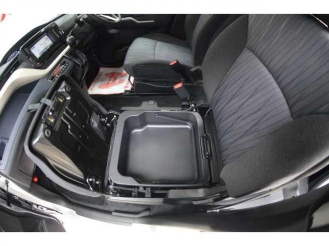 デリカD:2 1.2 ハイブリッド MZ 全方位カメラ付ナビパッケージ 4WD　レンタアップ車ハイブリッド4WDセーフティサポート搭載アイドリングストップ両側オートスライドドア全方位モニター付ナビTVバックカメラLEDアダプティブクルーズコントロールETCヘッドアップディスプレイ 1200