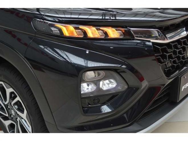 フロンクス1.5 4WD　ハイブリット4WDセーフティサポート搭載4WDスズキコネクト対応通信機装着車アダプティブクルーズコントロール全方位モニター付き9インチナビTVバックカメラハイビームアシストLEDライト 登録済未使用車 1500