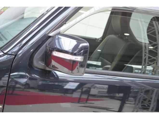 ジムニーランドベンチャー 4WD　ワンオーナー特別仕様車5速マニュアル4WDターボ7インチワイドナビTVバックカメラETCハーフレザーシートヒーター 660